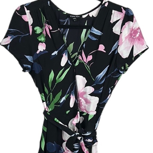 Yumi Kim Paradise Found Black Floral Kennedy Wrap Silk Dress Size S - Picture 9 of 9